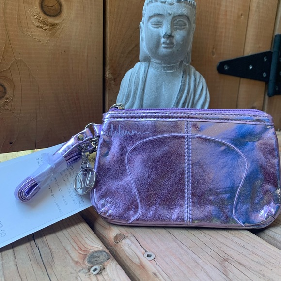 Lululemon Cha-Ching Clutch - Picture 2 of 5